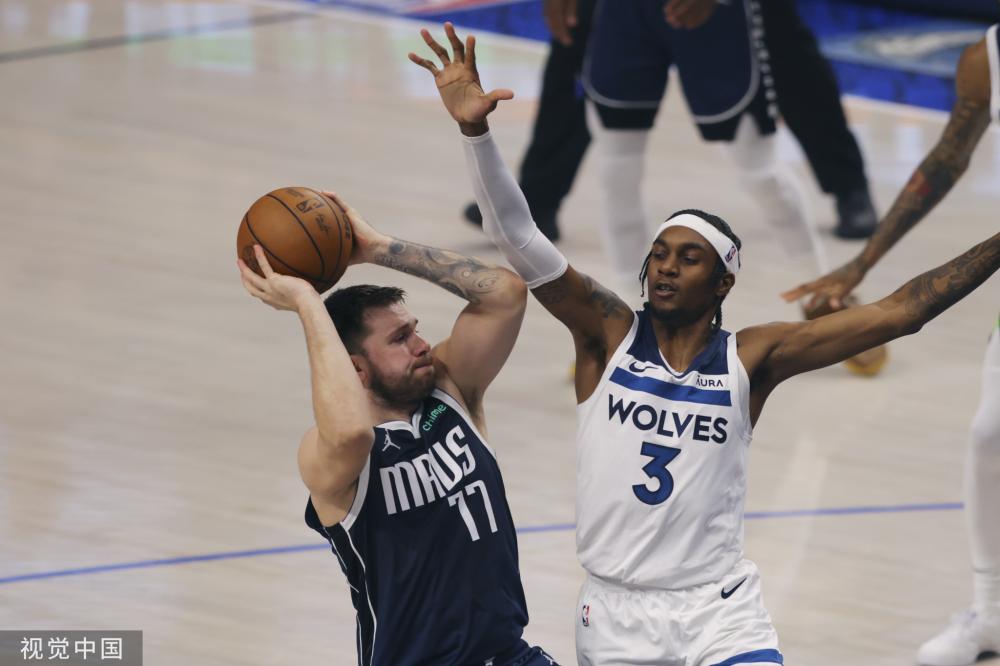 火箭经过休 火箭经过休