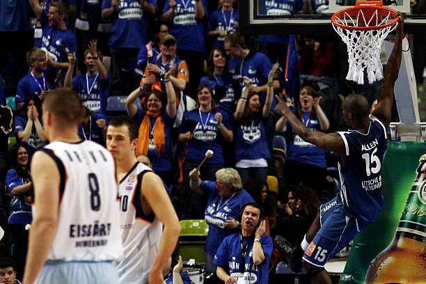 背靠背面对 背靠背面对