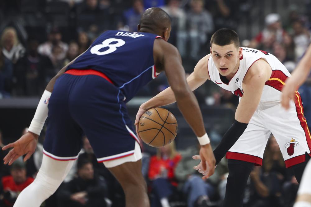 竟对曼联产 竟对曼联产